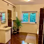 Slupski Premium Nr6 Wifi Netflix Smart Tv50 Two Bedrooms Two Very Large Double Beds Living Full Pleasure Quality Of (adults Only)