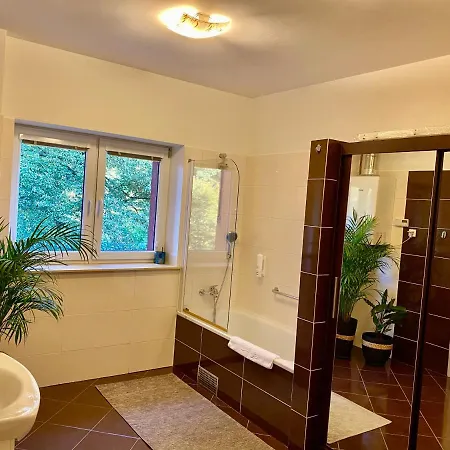 Slupski Premium: Spacious Two-bedroom With Smart Entertainment Apartment Slupsk